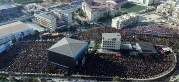 في الذكرى السنوية لتشييع نصرالله وصفّي الدين: مراسم رمزية وتجديد ولاء يثير تفاعلات واسعة في لبنان في الذكرى السنوية لتشييع نصرالله وصفّي الدين: مراسم رمزية وتجديد ولاء يثير تفاعلات واسعة في لبنان